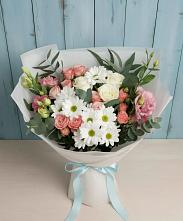 Букет цветов из:  Розы, Лизиантусы и Хризантемы в Солдато-Александровском