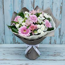 Букет цветов из:  Герберы, Альстромерии и Хризантемы в Солдато-Александровском