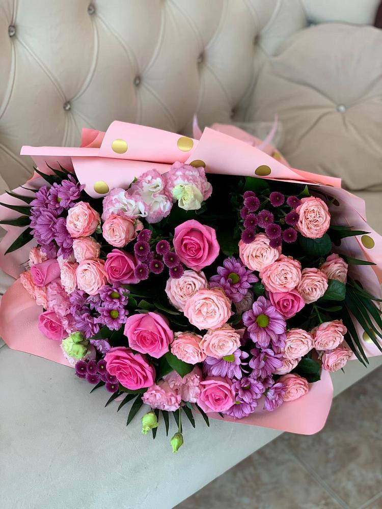 Букет цветов из: Хризантемы, Розы и Лизиантусы в Солдато-Александровском