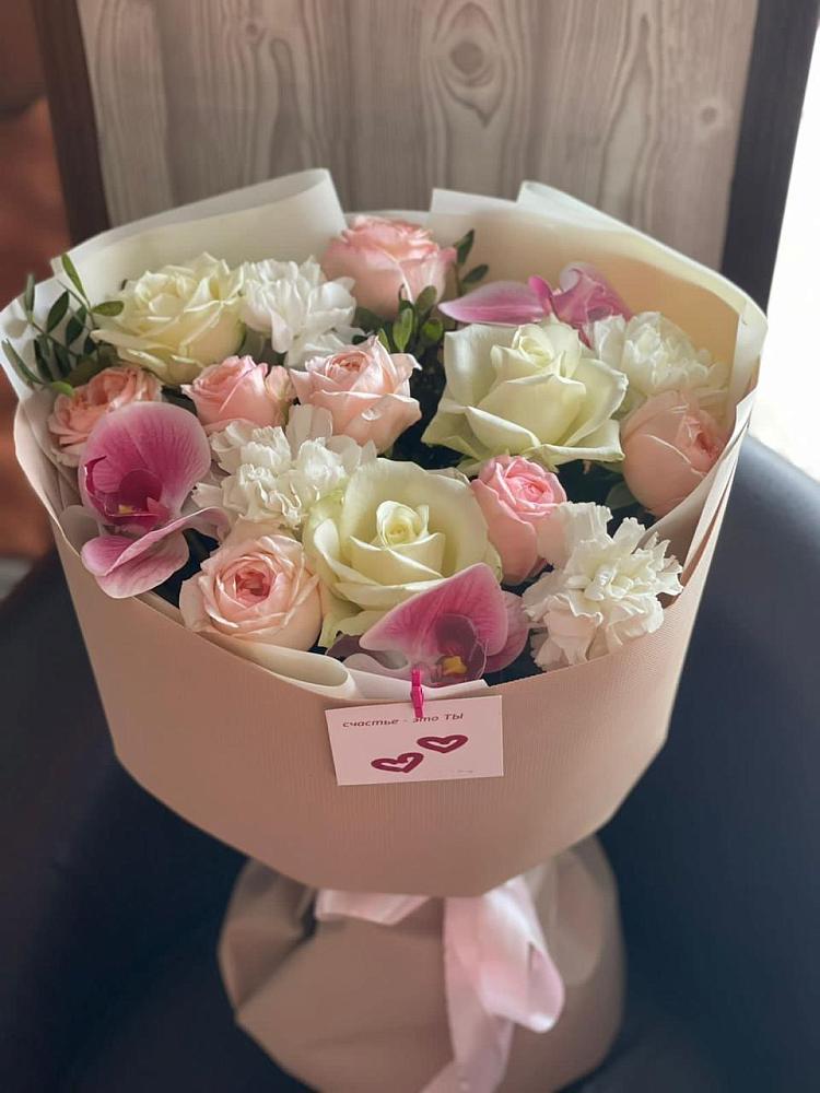 Букет цветов из: Орхидеи, Розы и Гвоздики в Солдато-Александровском