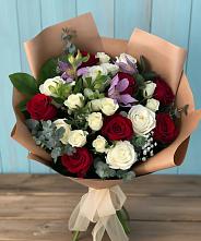 Букет цветов из:  Розы и Альстромерии #REPLACE_PRED# Солдато-Александровском