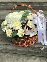 Цветочная композиция из Орхидеи и Розы в корзине #REPLACE_PRED# Солдато-Александровском