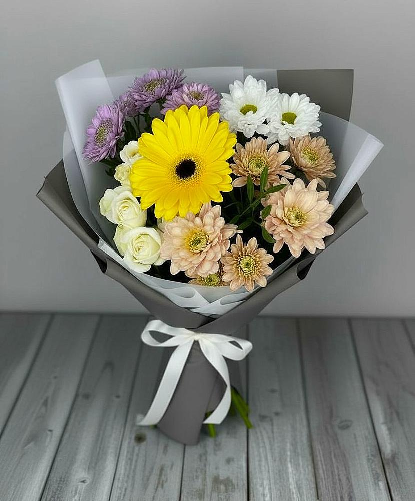 Букет цветов из: Розы, Герберы и Хризантемы в Солдато-Александровском
