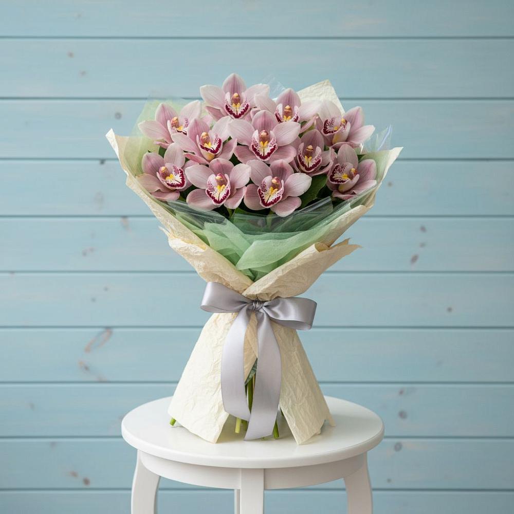 Букет цветов из: Орхидеи и Розы в Солдато-Александровском