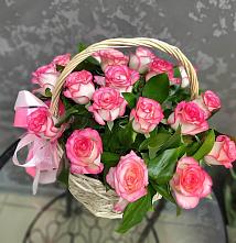 Цветочная композиция из Розы в корзине #REPLACE_PRED# Солдато-Александровском