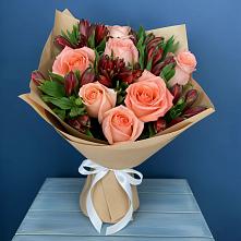 Букет цветов из:  Розы и Альстромерии #REPLACE_PRED# Солдато-Александровском