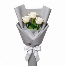 Букет 3 белые розы в Солдато-Александровском