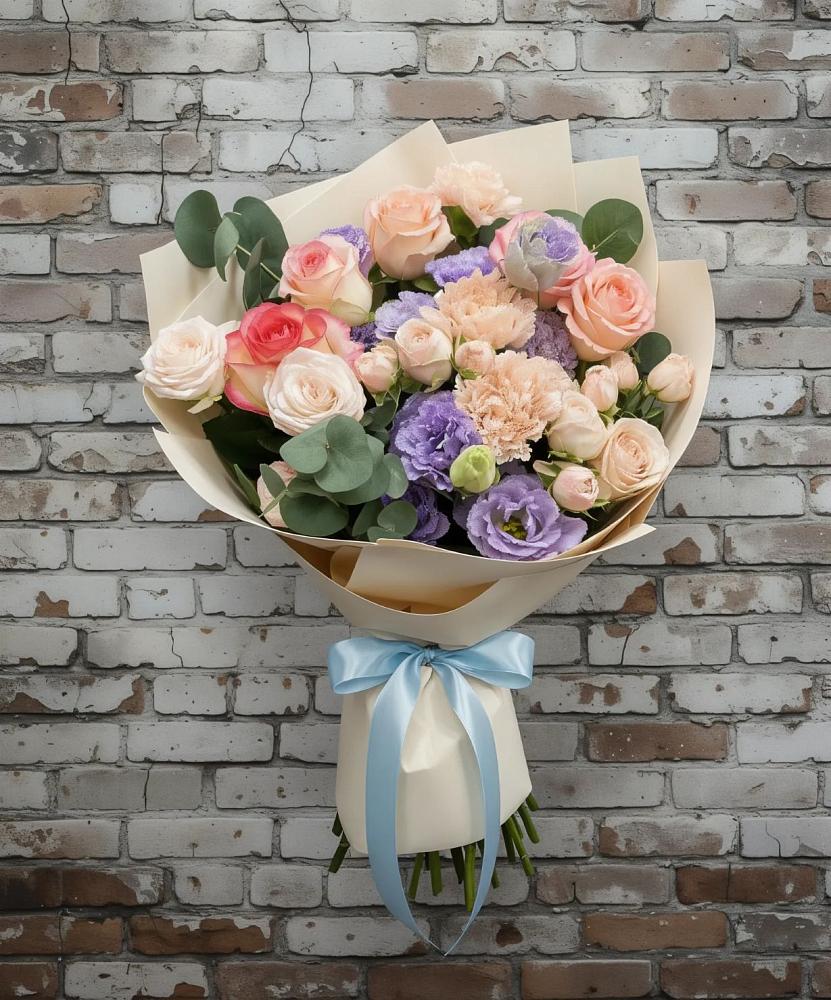 Букет цветов из: Розы, Лизиантусы и Гвоздики в Солдато-Александровском