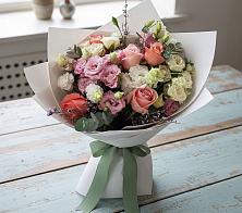 Букет цветов из:  Розы, Лизиантусы и Гвоздики в Солдато-Александровском