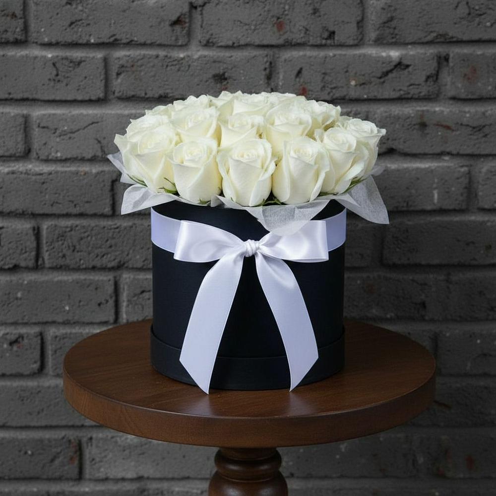 Цветочная композиция из Розы в шляпной коробке в Солдато-Александровском