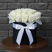 Цветочная композиция из Розы в шляпной коробке в Солдато-Александровском